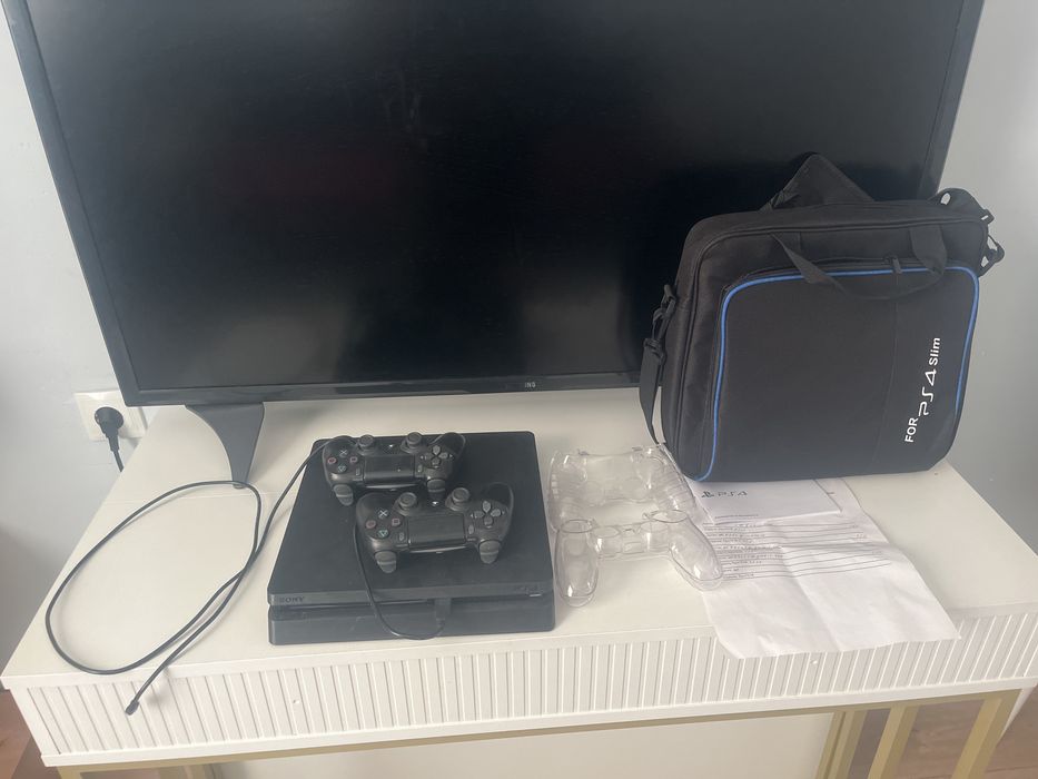 Игровая приставка Sony