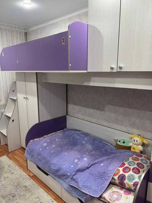 Продам спальный гарнитур для детей