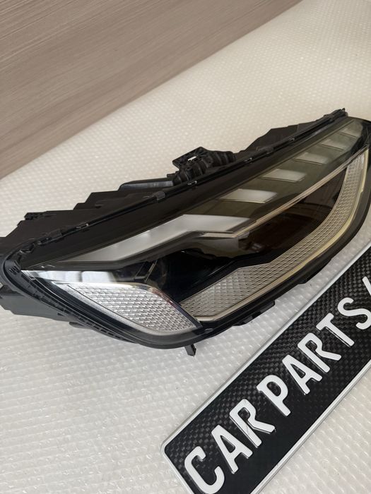 Фар десен Audi A4 B9 Matrix facelift Перфектен