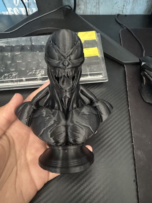 Venom Marvel 3d екшън фигурка