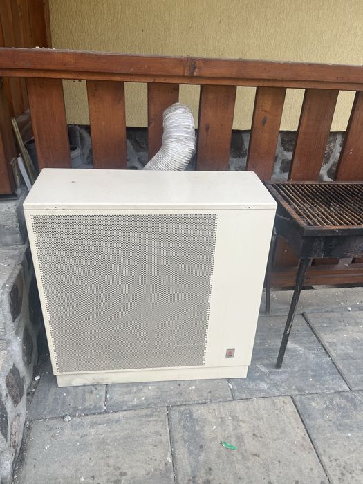 Vand 3 convectori pe gaz in stare foarte buna