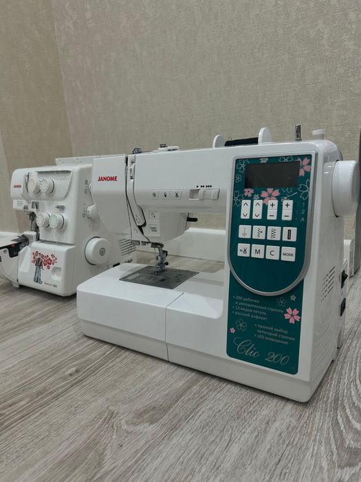 Продам швейную машинку