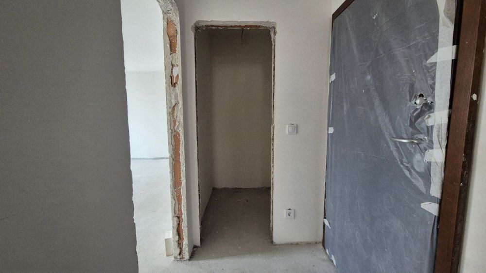 Тристаен апартамент в ж.к. "Лозенец"! До Южен парк!