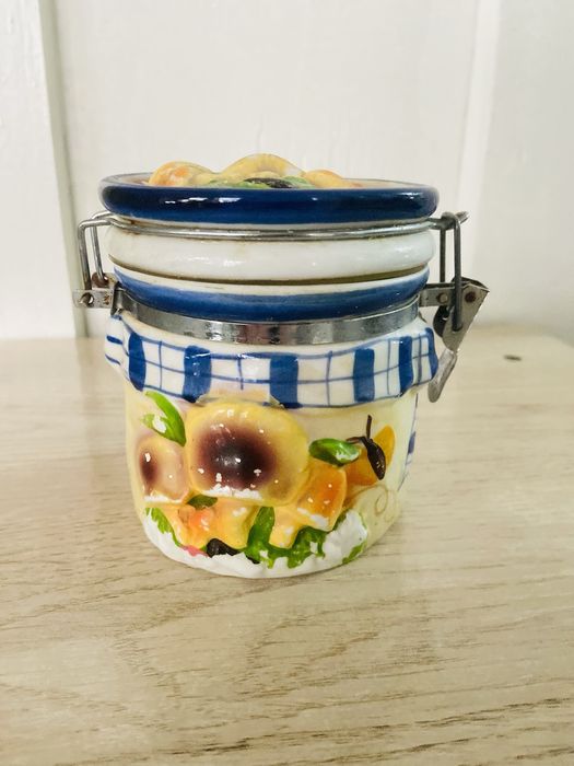 посуда-бидоны и банка