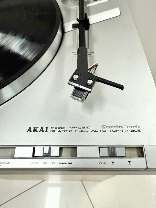 Ретро аудио сет AKAI - усилвател, тунер, Дек , Грамофон  и колони