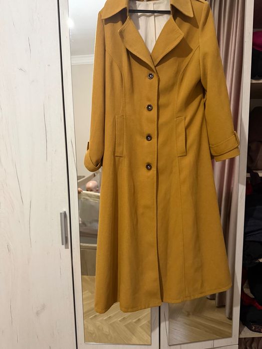 Плащ стильный на осень и весну