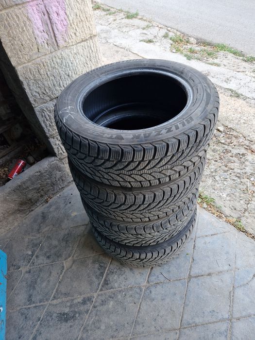 Продавам зимни гуми