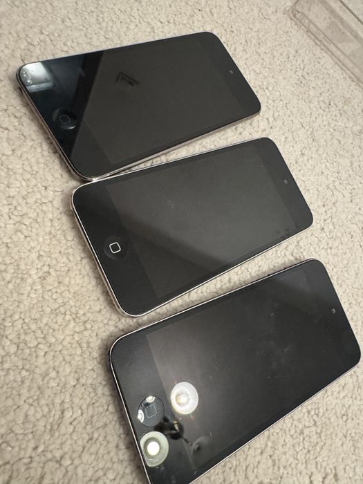 Ipoduri touch generatie 5 si 6 blocate