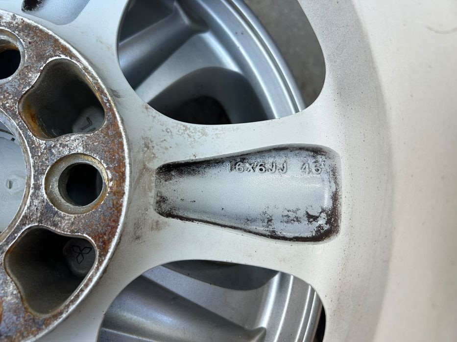 jante aliaj mitsubishi pe 16 inch