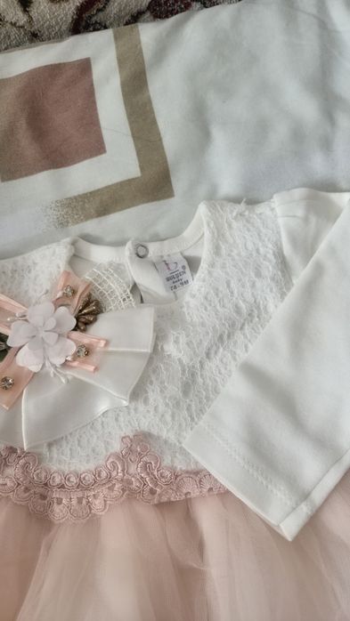 Продам детские платья