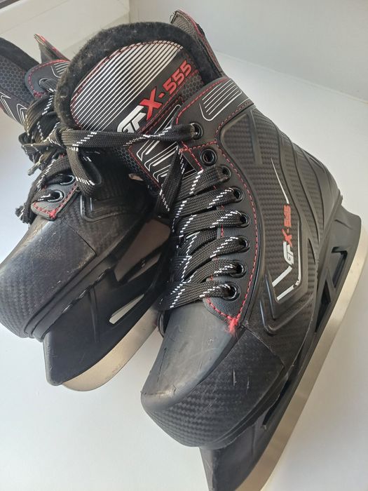 Коньки на мальчика. Размеры с 32 по 39.