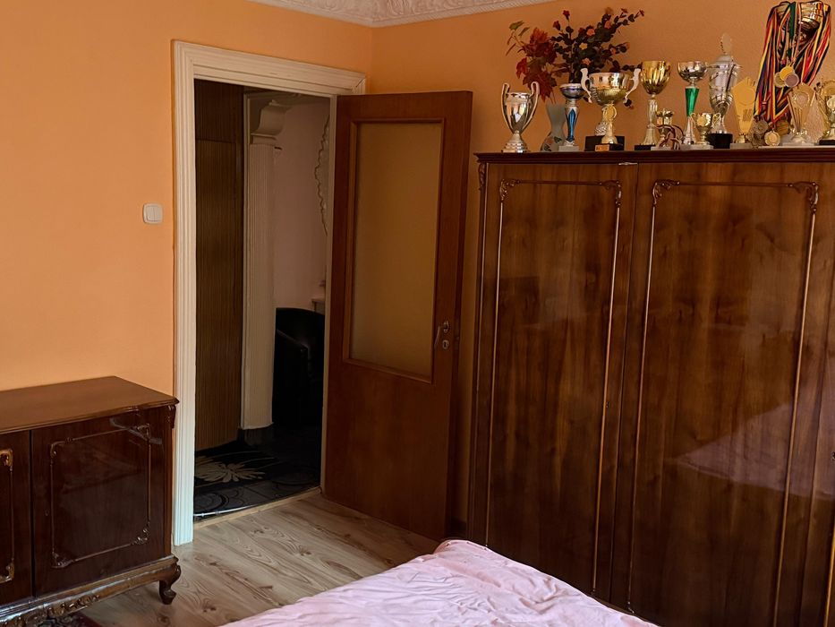 Vand Apartament 3 camere