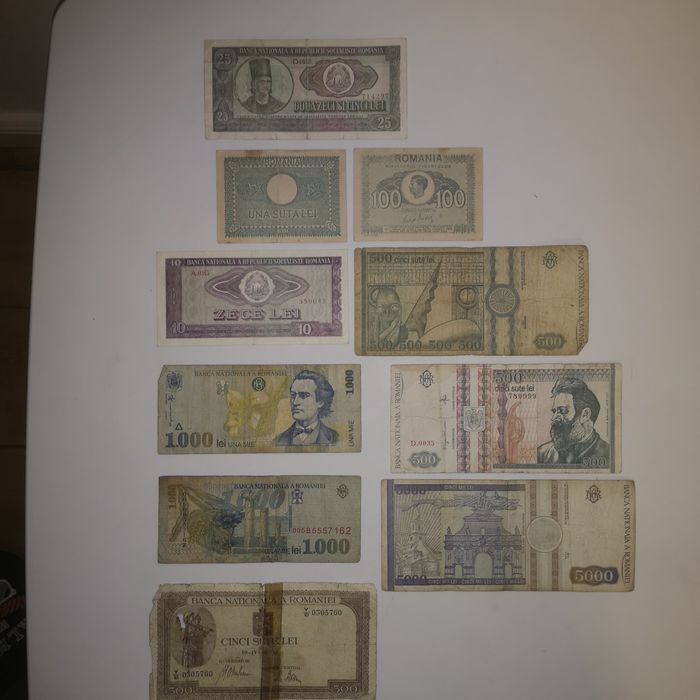 Lot 80 de bacnote din toata lumea inclusiv cateva Romanesti
