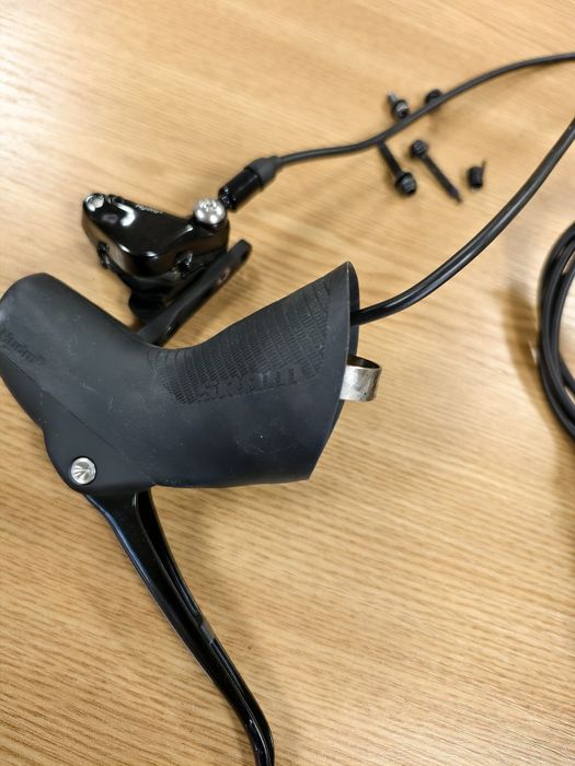 Команди SRAM Rival 22 DoubleTap BrakeLever/Shifter/Flat Mount 1x11-sp