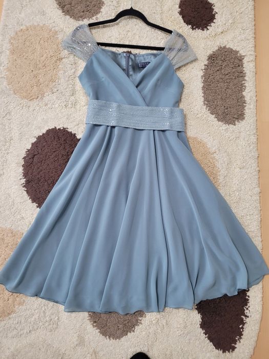 Rochie eleganta PRETTY GIRL de culoare vernil
