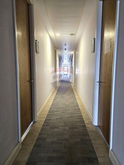 Дава се под наем Офис в Варна, Младост 1 - 50 кв.м за 400 € - Снимка #7