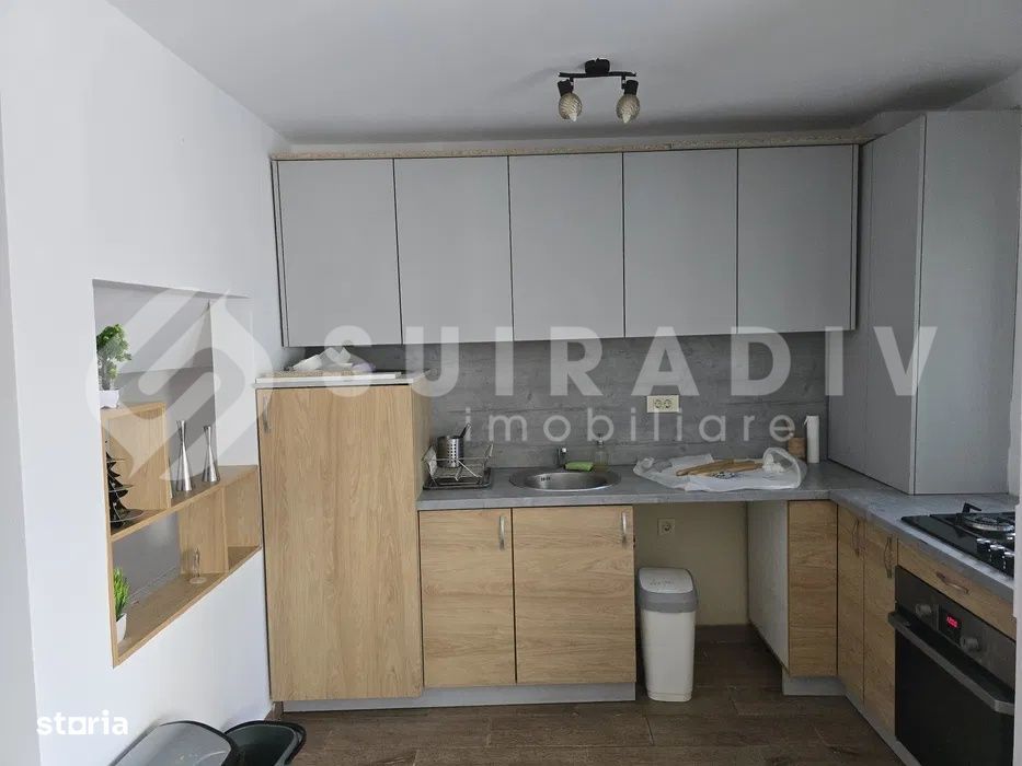 Casa cu 4 camere, recent renovata, 2 parcari- zona Rivus