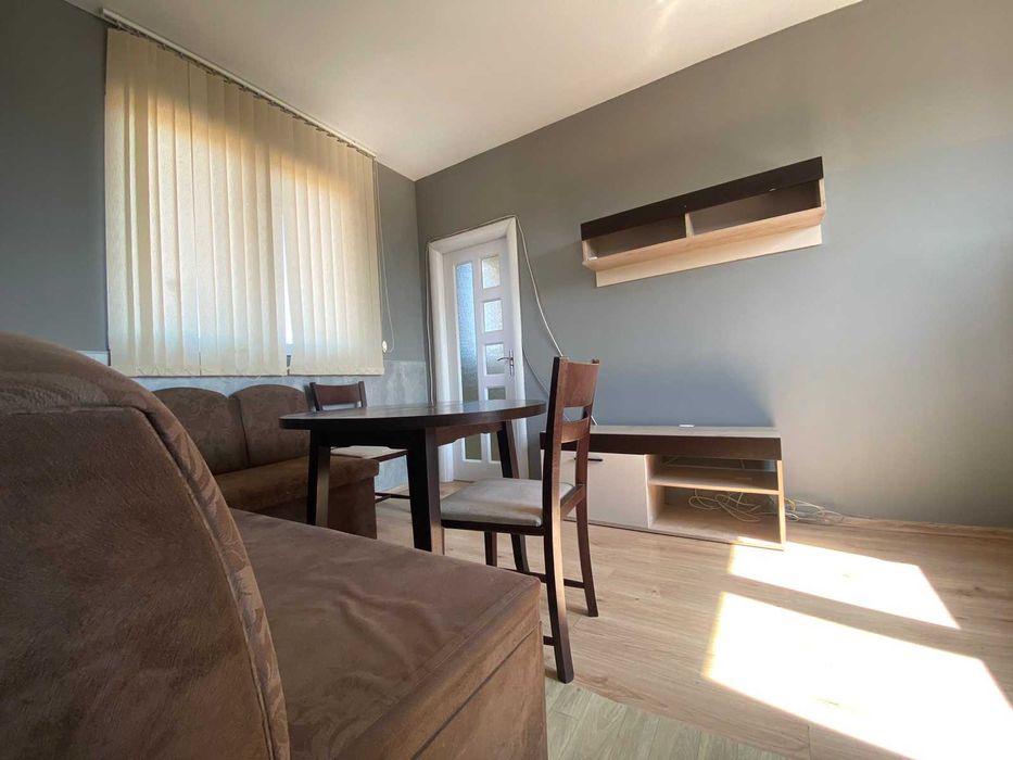 Дава се под наем Двустаен апартамент в Варна, Трошево - 50 кв.м за 331.5 € - Снимка #1