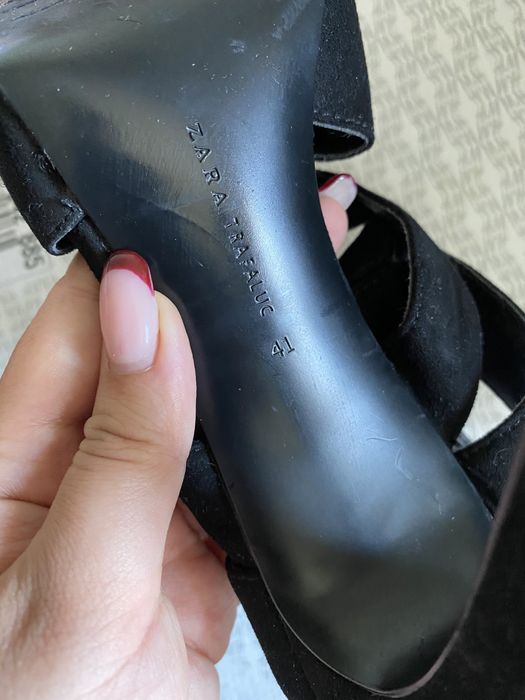 Sandale negre catifea Zara stare excelenta