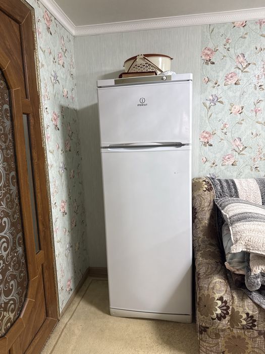Продается срочно холодильник