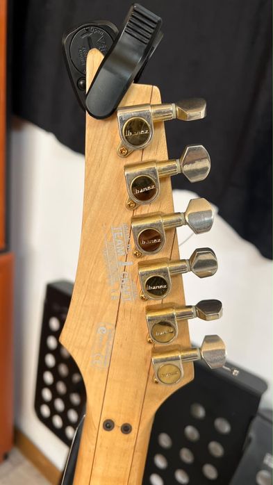 Ibanez электронны гитара
