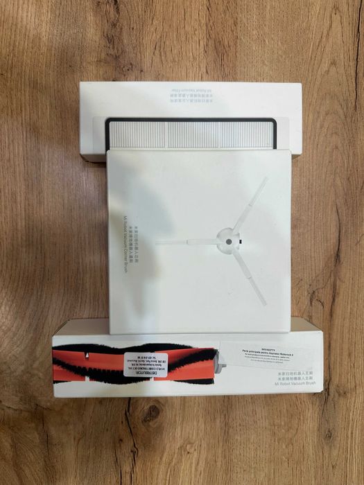 Aspirator robot Roborock S5 max cu functie mop + extra accesorii