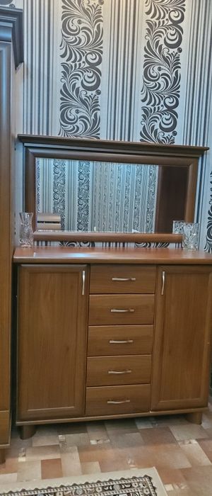 Спальный гарнитур, в очень хорошем состоянии, б/у