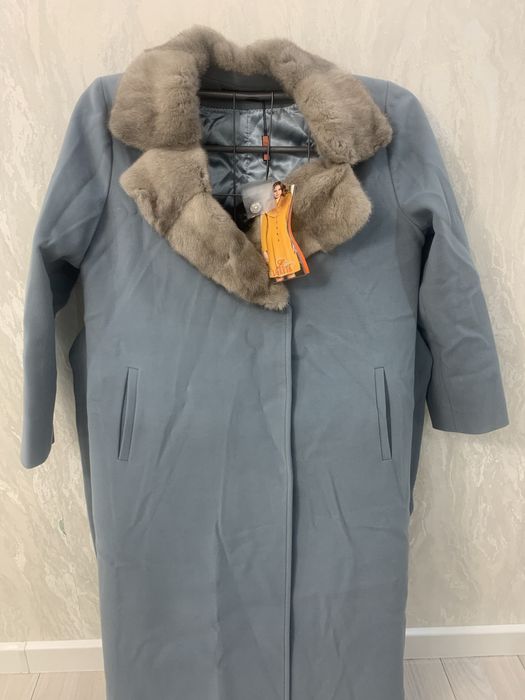 Продается пальто новое