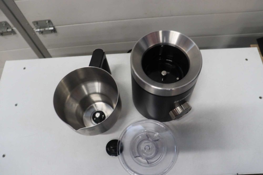 SEVERIN Spuma 700 Plus 500W Разпенител за мляко Индукционен SM 3587