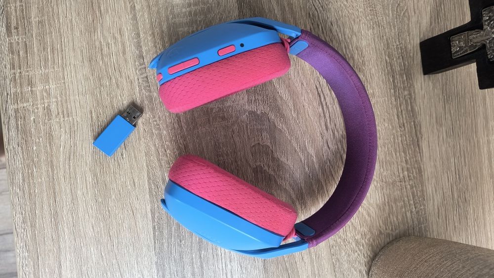 Casti Logitech G435