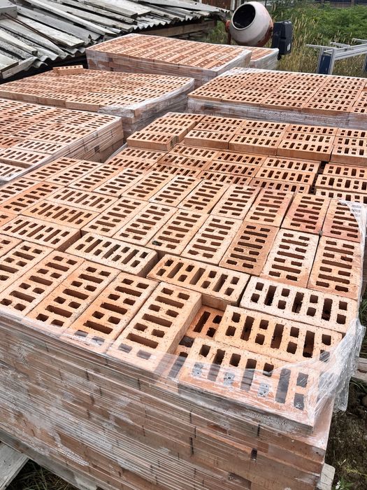 Caramida Aparenta Spania