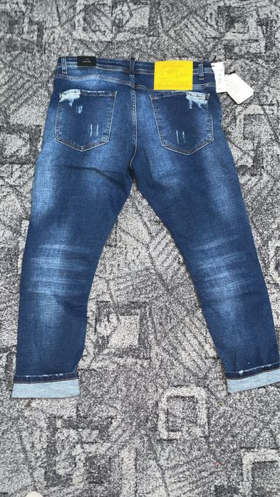 Vand Blugi dsquared2