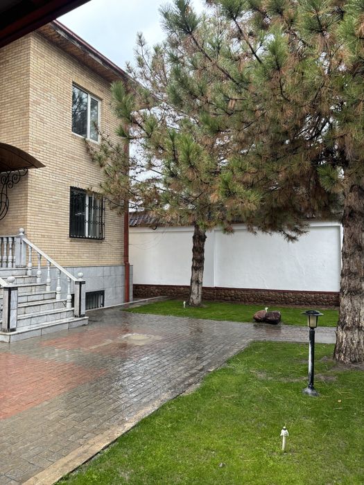 Дом в центре.  Ракат Боши