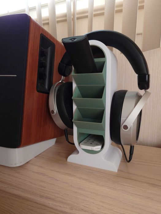 Stand căști cu sertare de depozitare – Print 3D practic și modern