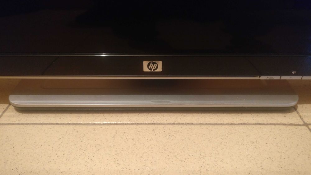 Монитор  HP w2207h