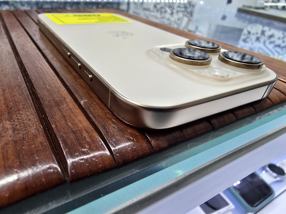 Iphone 16 pro 256gb аккумулятор 96% 282 цикла