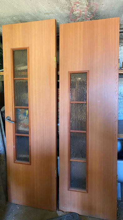 Продам двери, б/у