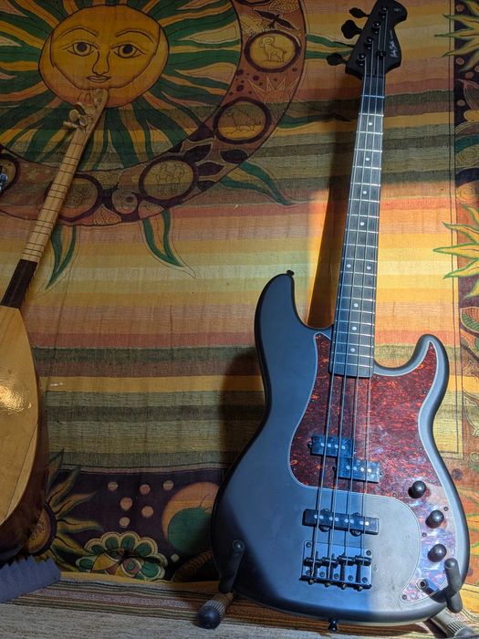 Бас китара Harley Benton PJ-4 SBK Deluxe Series