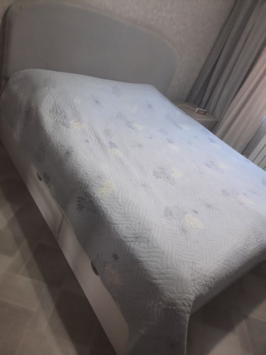 Спальный гарнитур продаётся 60.000