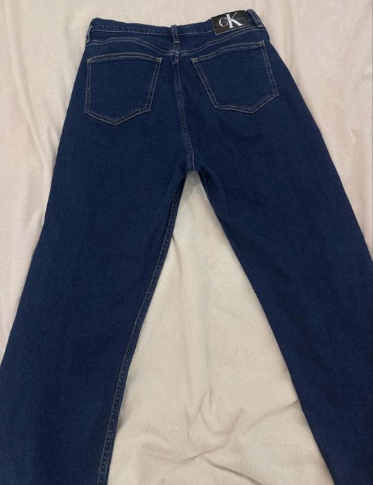 Прямые джинсы, Calvin Klein