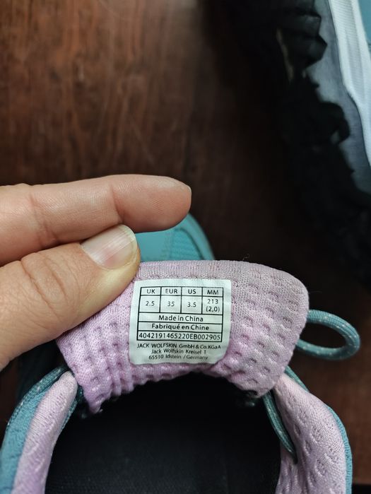 Женские кроссовки jack wolfskin