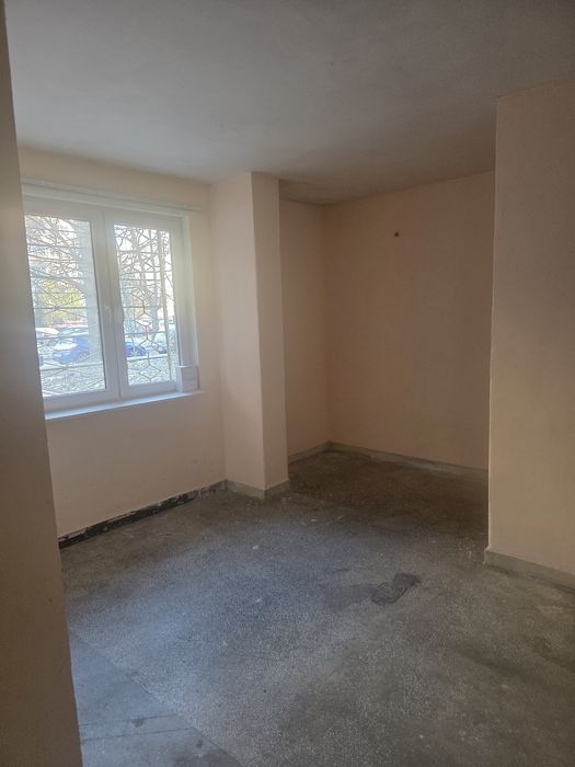 Дава се под наем Склад в София, ПЗ Хладилника - 35 кв.м за 199.41 € - Снимка #1