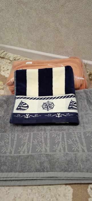 большое махровое полотенце