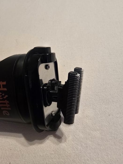 Aparat de ras electric Hottler 9000 RPM – IPX7 – USB-C + accesorii + garanție