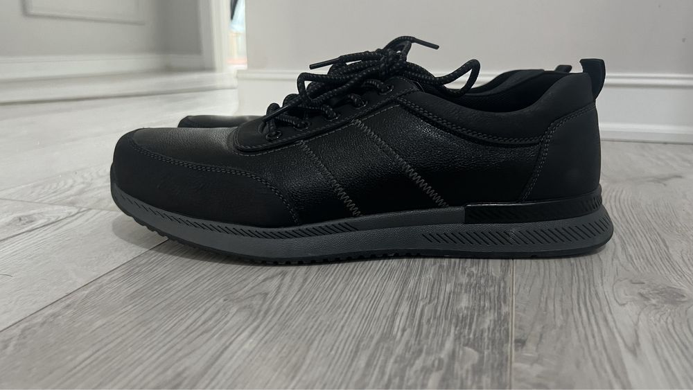 Продам обувь