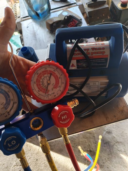 Pompa vacuum aer conditionat