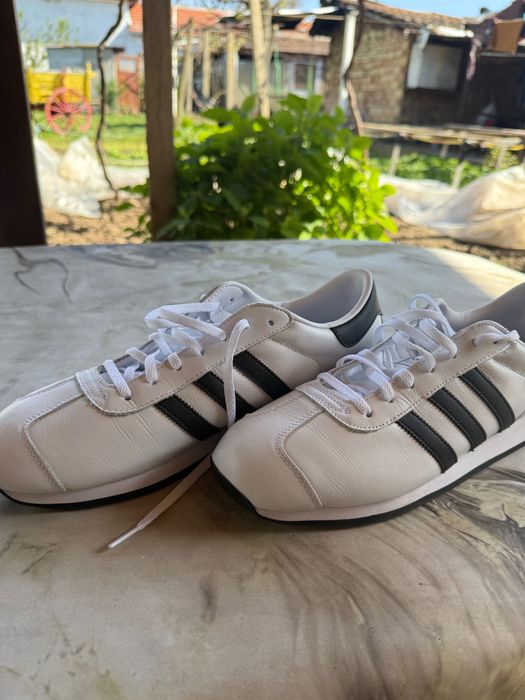 Adidas Country 2