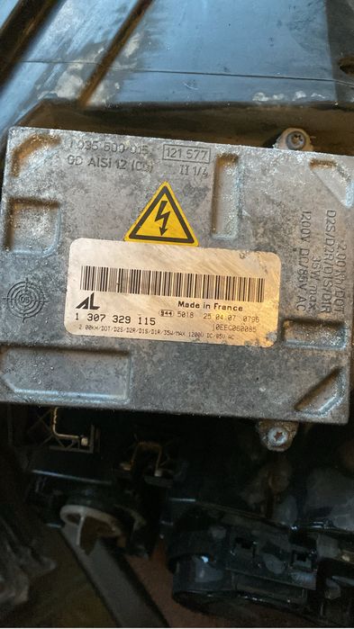 Faruri xenon audi a 4 b7