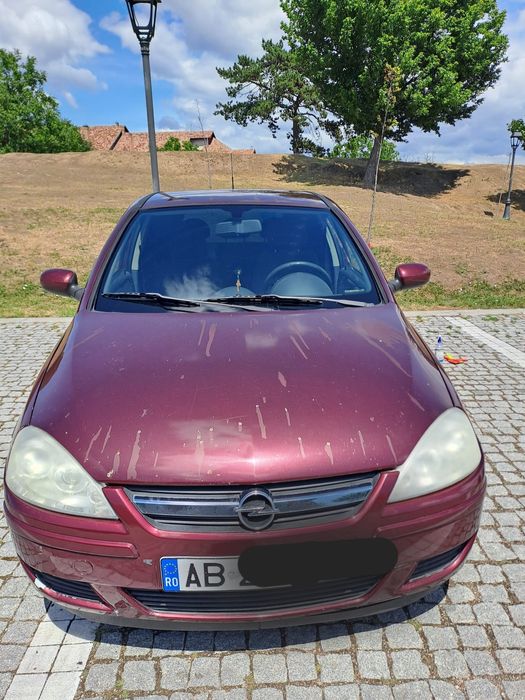 Vând Opel CORSA  C