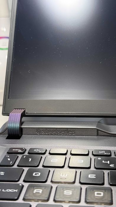 Лаптоп MSI Vector 16 HX – i9-13950HX / RTX 4080 / 32GB RAM / 1TB SSD